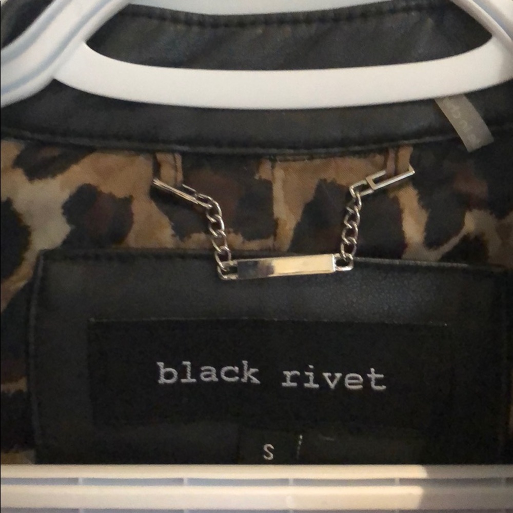 Black Rivet leather jacket - Picture 3 of 7